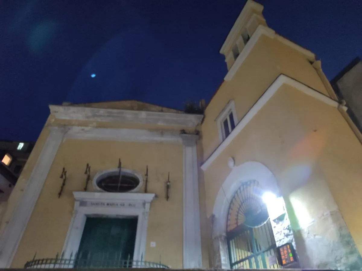 Casetta Al Vomero Napoli Italien